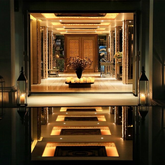 L’entrée du Riva Surya