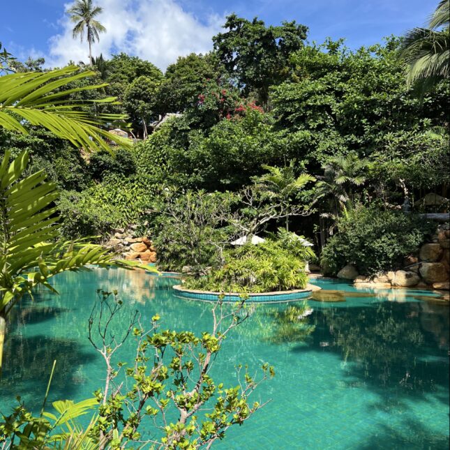 Piscine hôtel Santhiya Koh Phangan