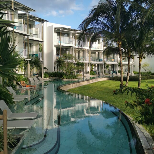 Victoria Beachcomber Resort & Spa