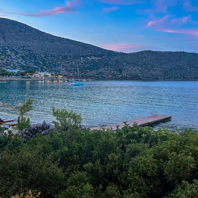 Plage de Plaka